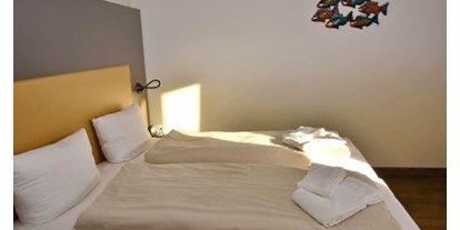 Monteurwohnung - WLAN - Nordseeküste - Schlafzimmer, Doppelbett  - Moin im Deichgraf