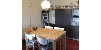 Monteurwohnung - Küche: eigene Küche - Bremerhaven - Essbereich - Moin im Deichgraf