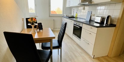 Monteurwohnung - Küche: eigene Küche - Klein Rogahn - Monteurzimmer, Ferienwohnung Schwerin
