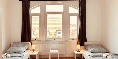 Monteurwohnung - Zimmertyp: Doppelzimmer - Misselwarden - Schlafzimmer, HomeRent Unterkunft in Bremerhafen - HomeRent in Bremerhaven
