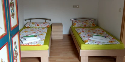 Monteurwohnung - Einzelbetten - Rodden - Schlafzimmer 2 - Ferienhaus für Monteure/ Bauarbeiter für 25€pro Pers./ Nacht