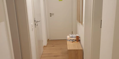 Monteurwohnung - Badezimmer: Gemeinschaftsbad - Witten - Flur - Geräumige möblierte 110qm Wohnung im Erdgeschoss, alles inklusive