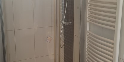 Monteurwohnung - Zimmertyp: Mehrbettzimmer - PLZ 67125 (Deutschland) - Dusche - Monteurzimmer Melek
