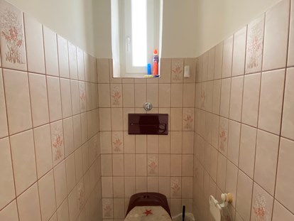 Monteurwohnung - Badezimmer: Gemeinschaftsbad - Wien - Roland Scherer