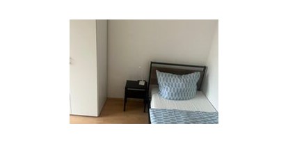 Monteurwohnung - Kühlschrank - Saarland - Schlafzimmer  - Wohnung Tomi