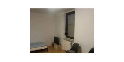 Monteurwohnung - Kühlschrank - Saarlouis Saarbrücken - Schlafzimmer  - Wohnung Tomi