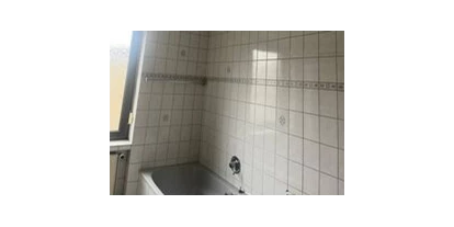 Monteurwohnung - Kühlschrank - Saarlouis Saarbrücken - Badezimmer - Wohnung Tomi