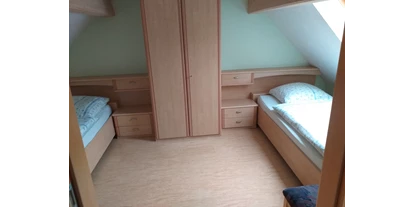 Monteurwohnung - Art der Unterkunft: Ferienwohnung - Thüringen - Eines der drei Schlafzimmer in der großen Ferienwohnung - Hofellen