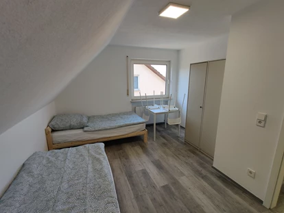 Monteurwohnung - Badezimmer: Gemeinschaftsbad - Gondelsheim - Zimmer - Top Monteurzimmer / ganze Wohnung
