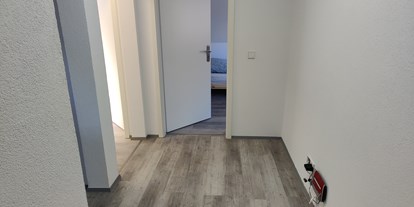 Monteurwohnung - Art der Unterkunft: Apartment - Muggensturm Karlsruhe - Flur - Top Monteurzimmer / ganze Wohnung