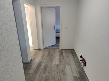 Monteurwohnung - WLAN - Rülzheim - Flur - Top Monteurzimmer / ganze Wohnung