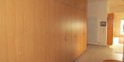 Monteurwohnung - Badezimmer: eigenes Bad - PLZ 74429 (Deutschland) - MRW Digit Robo-Pot