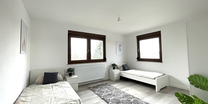 Monteurwohnung - Einzelbetten - Ilsfeld - Zweibettzimmer - MBM moderne Monteurzimmer Bretzfeld