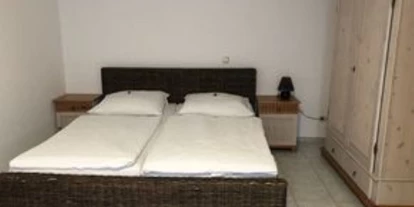 Monteurwohnung - Zimmertyp: Mehrbettzimmer - Herdwangen-Schönach - Wohn- Schlafraum - Ferienwohnung Grüner