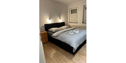 Monteurwohnung - TV - Derental - Schlafzimmer - Monteurwohnung Höxter