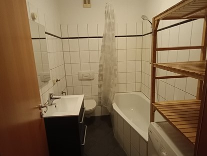 Monteurwohnung - Badezimmer: eigenes Bad - Lüdinghausen - Michelle Waltering