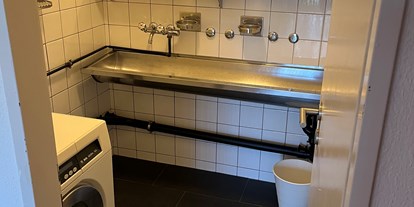 Monteurwohnung - Hund erlaubt - PLZ 8618 (Schweiz) - Achtung Waschmaschine ist nicht mehr im Studio.  - Studio für 1 bis 2 Personen mit eigener Küche