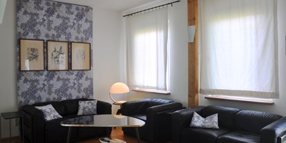 Monteurwohnung - Zimmertyp: Doppelzimmer - Helle - Wohnzimmer - Yardena Plötz