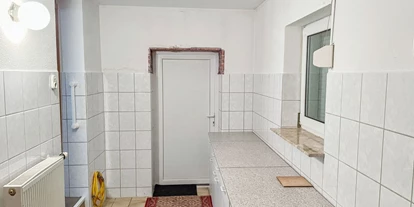 Monteurwohnung - Badezimmer: Gemeinschaftsbad - Wöhrden - Lollfuß
