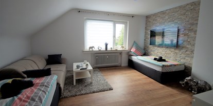 Monteurwohnung - Einzelbetten - Köln - Wohn- und Schlafzimmer - BGL-12 Gamma