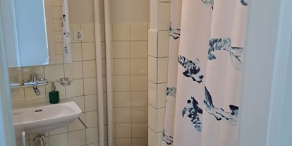 Monteurwohnung - Badezimmer: eigenes Bad - Aefligen - Casa Maria Apartments Solothurn