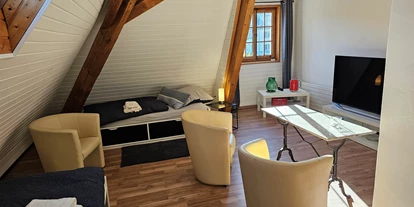 Monteurwohnung - Kühlschrank - PLZ 5053 (Schweiz) - Raum 7 Dreibettzimmer - Ihr Quartier - im südlichen Aargau, mitten in der Schweiz