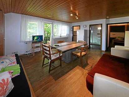 Monteurwohnung - Bettwäsche: Bettwäsche inklusive - PLZ 4010 (Schweiz) - Zimmer in Wohnung #7 - Monteurzimmer Haus Abendrot