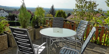 Monteurwohnung - Balkon - PLZ 79699 (Deutschland) - Feierabend auf der Terrasse geniessen - Monteurzimmer Haus Abendrot