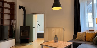 Monteurwohnung - TV - PLZ 71735 (Deutschland) - Gemeinschaftliches Wohnzimmer - Quartiere auf Zeit 