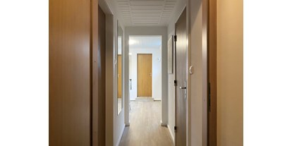 Monteurwohnung - Art der Unterkunft: Gästehaus - PLZ 22399 (Deutschland) - Flur zur Küche und Schlafzimmern - Nordhaus A7 bei Hamburg