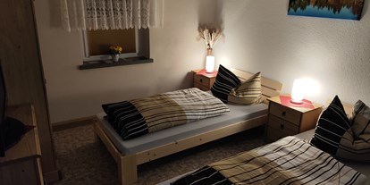 Monteurwohnung - Zimmertyp: Einzelzimmer - Pleißa - Zweibettzimmer Aufbettung möglich - Pension Niederdorf