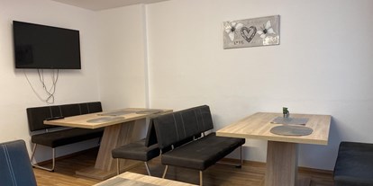 Monteurwohnung - Küche: Gemeinschaftsküche - Linz (Linz) - Essbereich  - PW-Vermietung 