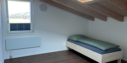 Monteurwohnung - Kühlschrank - Götighofen - Zimmer - Möblierte Zimmer in Meierskappel