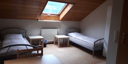 Monteurwohnung - Zimmertyp: Einzelzimmer - Dörzbach - großes Mehrbettzimmer - Gästehaus VERA