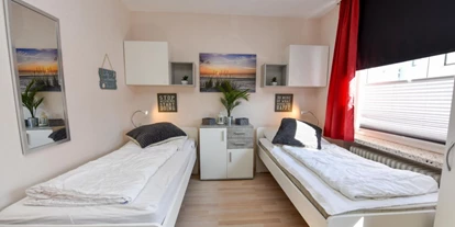 Monteurwohnung - Kühlschrank - Nordseeküste - 2 Einzelbetten (90/200) in Komforthöhe  - DiekleineEmma 
