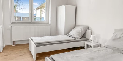 Monteurwohnung - Zimmertyp: Doppelzimmer - PLZ 97469 (Deutschland) - Schlafzimmer 3 - Monteurzimmer2Rent