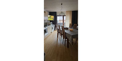Monteurwohnung - TV - Röhrnbach - Terrasse mit zusätzlichem Balkon  - Monteurwohnungen & Apartment Elisabeth 