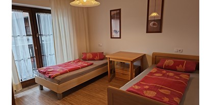 Monteurwohnung - Badezimmer: eigenes Bad - PLZ 4786 (Österreich) - Monteurwohnungen & Apartment Elisabeth 