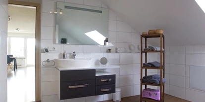 Monteurwohnung - Küche: eigene Küche - PLZ 89335 (Deutschland) - Zimmervermietung Gassen