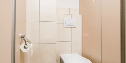 Monteurwohnung - Badezimmer: Gemeinschaftsbad - PLZ 3928 (Schweiz) - Haus Allalin Grächen