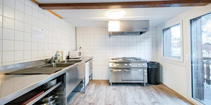 Monteurwohnung - Küche: Gemeinschaftsküche - Randa - Haus Allalin Grächen