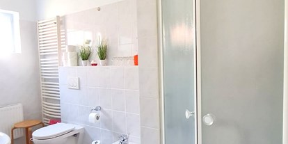Monteurwohnung - Badezimmer: Gemeinschaftsbad - PLZ 21729 (Deutschland) - Zimmervermietung Höpper -Brunsbüttel-