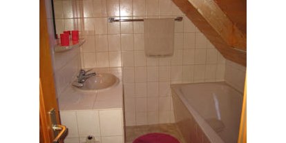 Monteurwohnung - Küche: eigene Küche - Feldberg - Bad des zubuchbaren Doppelzimmers - Haus Frommherz