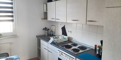 Monteurwohnung - Einzelbetten - Hermsdorf (Börde) - komplett ausgestattete Küche inkl. Elektrogeräte; HomeRent Unterkunft in zentraler Lage von Magdeburg - HomeRent in Magdeburg