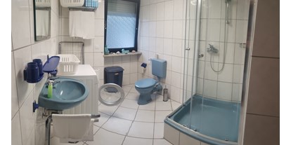 Monteurwohnung - PLZ 54290 (Deutschland) - Bad 2 mit Zugang zu Schlafzimmer 2 - Monteurswohnung Mosel