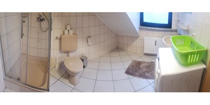 Monteurwohnung - Art der Unterkunft: Apartment - PLZ 54294 (Deutschland) - Bad 1 mit Zugang zu Schlafzimmer 1 - Monteurswohnung Mosel