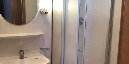 Monteurwohnung - Badezimmer: eigenes Bad - Deggingen - Stauferland Apartments Wißgolgingen