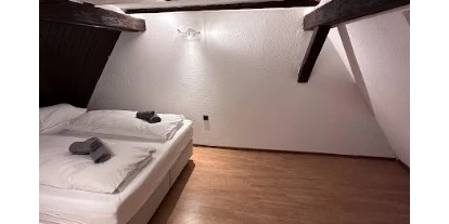 Monteurwohnung - Zimmertyp: Einzelzimmer - Kitzingen Siedlung - Schlafen Marktstr. 3 - Gasthof zum goldenen Schiff
