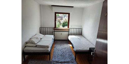 Monteurwohnung - Zimmertyp: Mehrbettzimmer - Elsenfeld Eichelsbach - Viktor Ganz