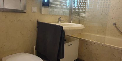 Monteurwohnung - Badezimmer: eigenes Bad - Raunach (Schiefling am Wörthersee) - Badezimmer - BoRa Monteurzimmer Villach